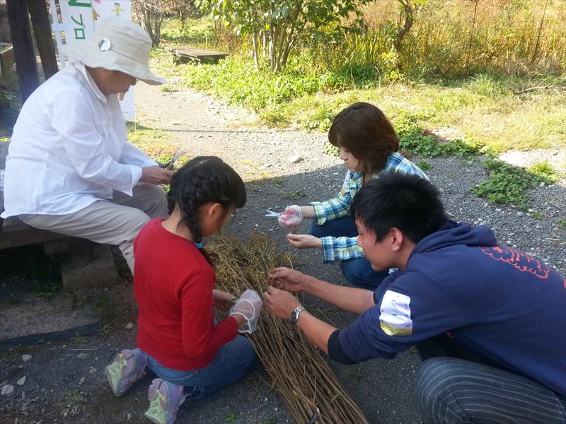 http://savejapan-pj.net/sj2014/nagasaki/images/%E3%81%A8%E3%82%8A%E3%81%8B%E3%81%B6%E3%81%A8%E8%87%AA%E7%84%B6%E5%AD%A6%E6%A0%A11025_001.jpg