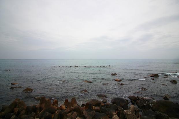 01_01_雨模様の越前海岸.JPG