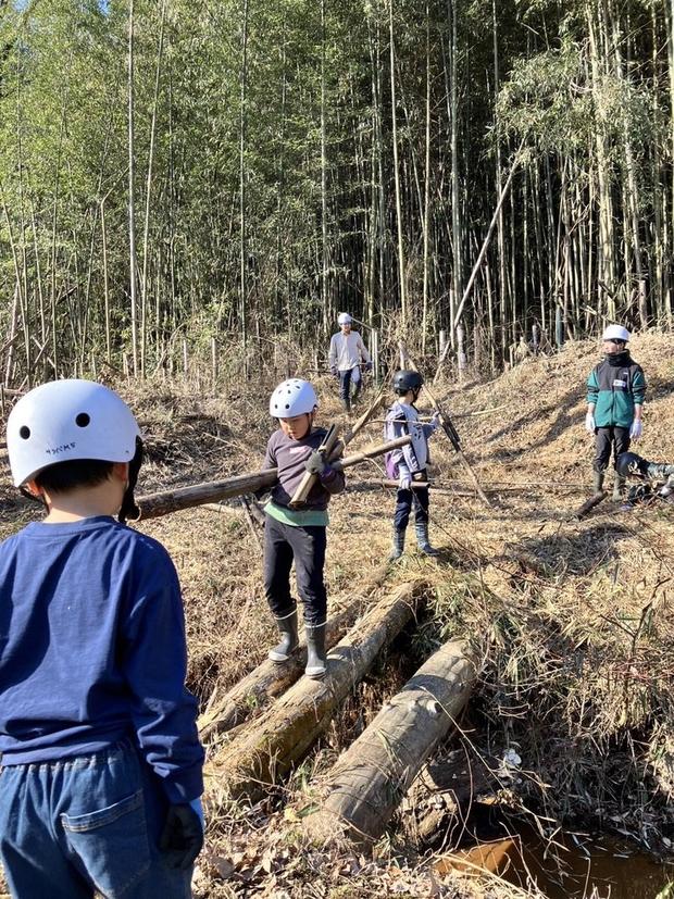 こどもたちも協力して片付けをします